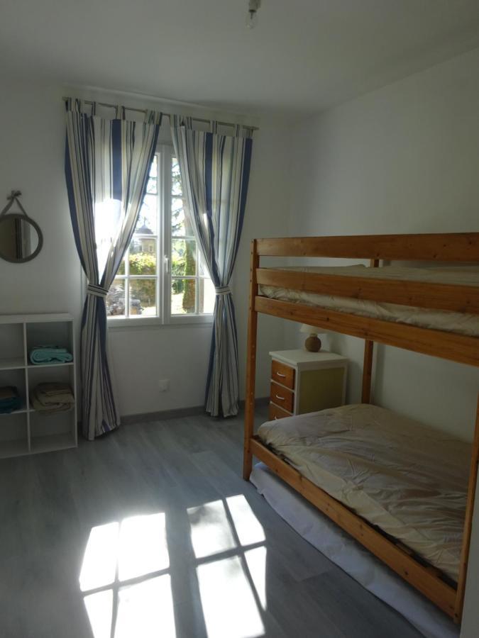Holiday home Renovation Proche Et